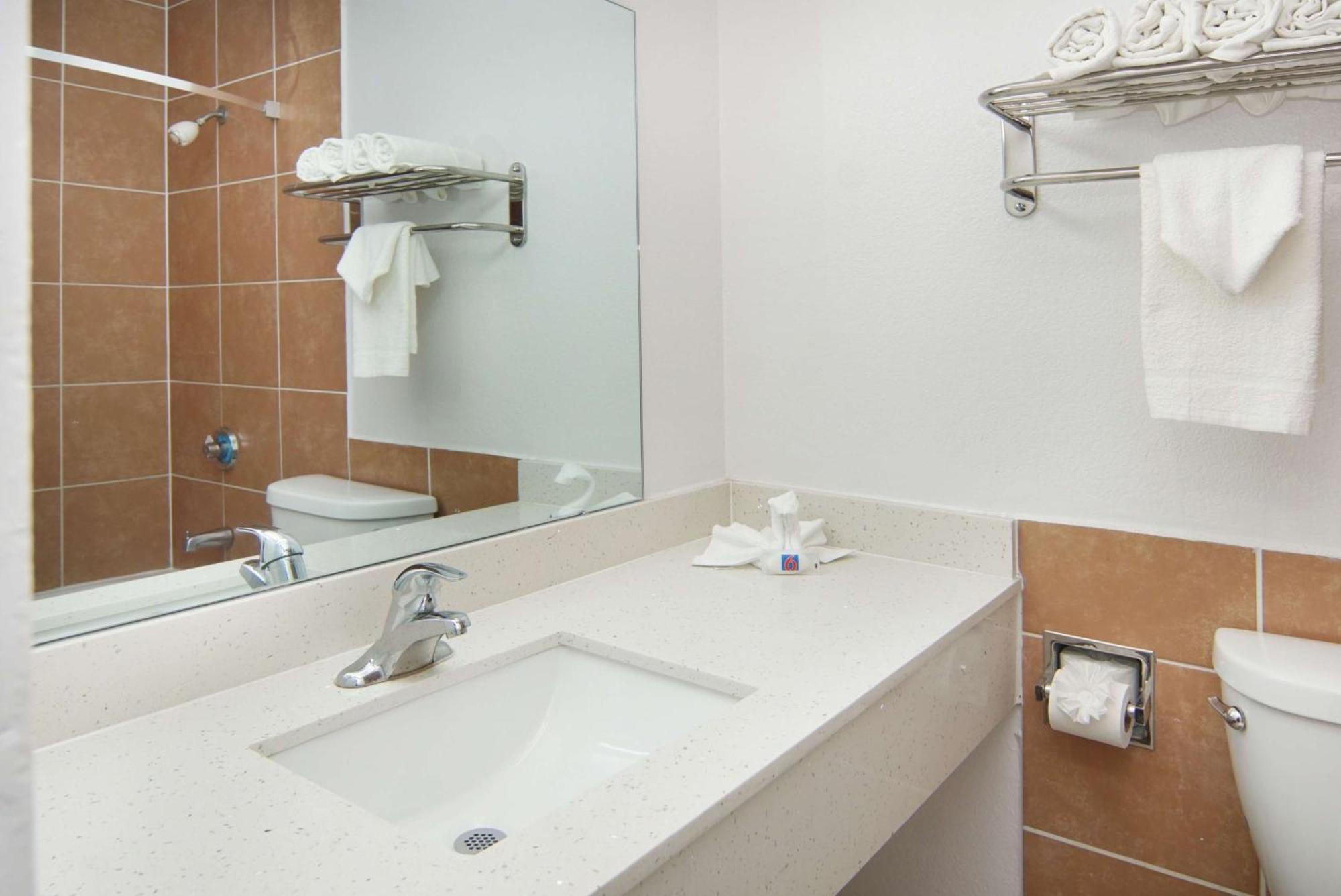 Motel 6-Lancaster, Tx - Desoto - Ланкастер Экстерьер фото